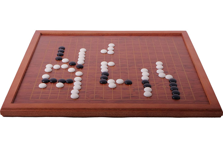 Traditional Chinese Go Game, Strategy